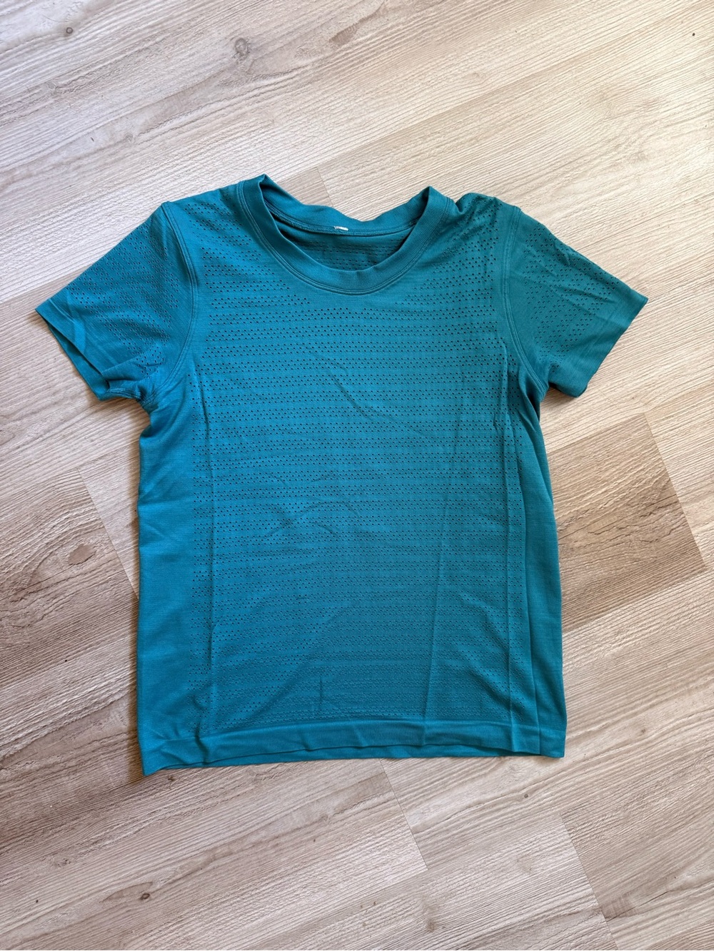 Lululemon - Swiftly Tech Short Sleeve 2.0 (Relaxed Fit)